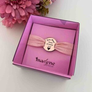 Pulsera personalizada con dedicatoria